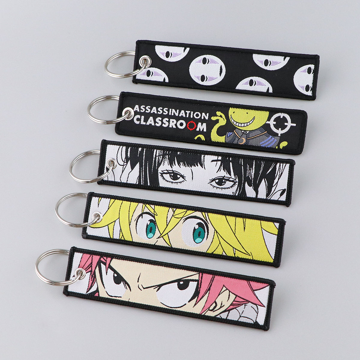 Jujutsu Kaisen - Gojo Black and White Keychain